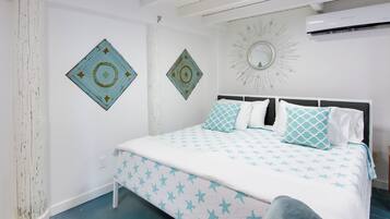 Apartment (0 Bedroom) | Interior