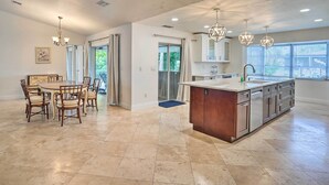 House (3 Bedrooms) | Interior - Pool Access & Beach Gear! Canalfront Naples Home (Naples)