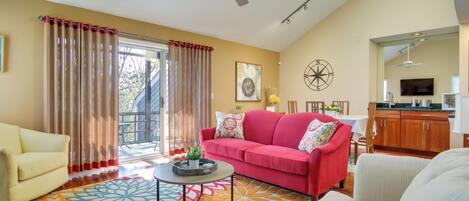 Apartment (2 Bedrooms) | Front of property