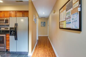 Apartment (2 Bedrooms) | Interior - 2 Mi to Ocean: Rehoboth Beach Condo w/ Pool Access (Rehoboth Beach)