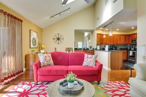 Apartment (2 Bedrooms) | Interior - 2 Mi to Ocean: Rehoboth Beach Condo w/ Pool Access (Rehoboth Beach)