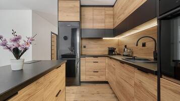 ์ ์๋ ์ธ์ง, ์๊ธฐ ์ธ์ฒ๊ธฐ, ์ปคํผ/ํฐ ๋ฉ์ด์ปค, ์กฐ๋ฆฌ ๋๊ตฌ/์ ์/์ฃผ๋ฐฉ ๊ธฐ๊ตฌ