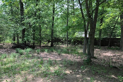 Wooded Twin Lakes Retreat: 13 Mi to Lake Michigan!