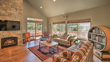 Casa (2 Bedrooms) | Interior