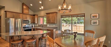 House (2 Bedrooms) | Interior