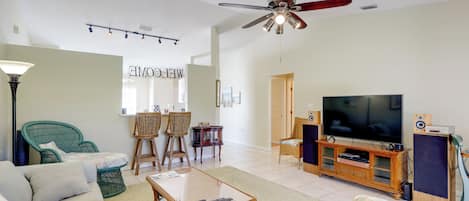 House (2 Bedrooms) | Interior