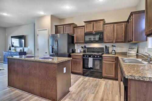 Family Home w/ Fenced Yard in Austin Suburbs!
