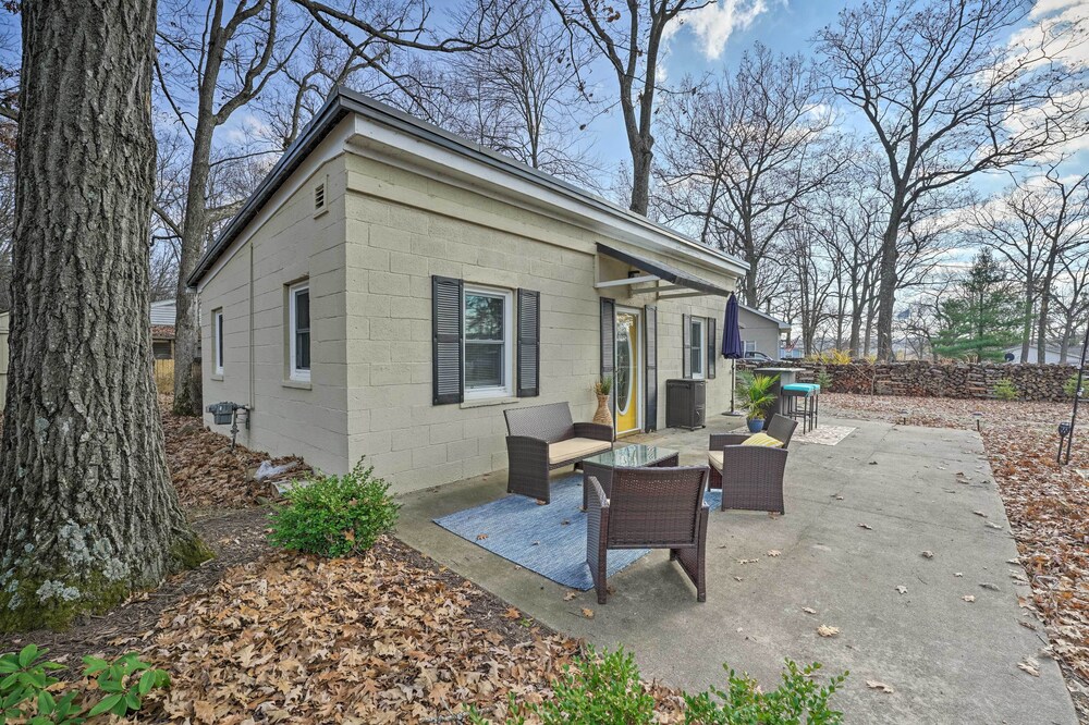 Lakeview Mecosta Cottage w/ Grill + Fire Pit
