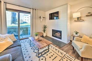 Interior - Chic 'hygge Hideaway' - 1 Mile to Ski Slopes! (Steamboat Springs)