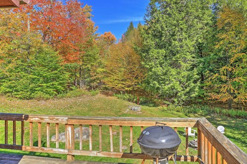 Jewett Cabin w/ Viewing Deck - 10 Mins to Skiing!