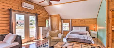 Apartment (0 Bedroom) | Interior