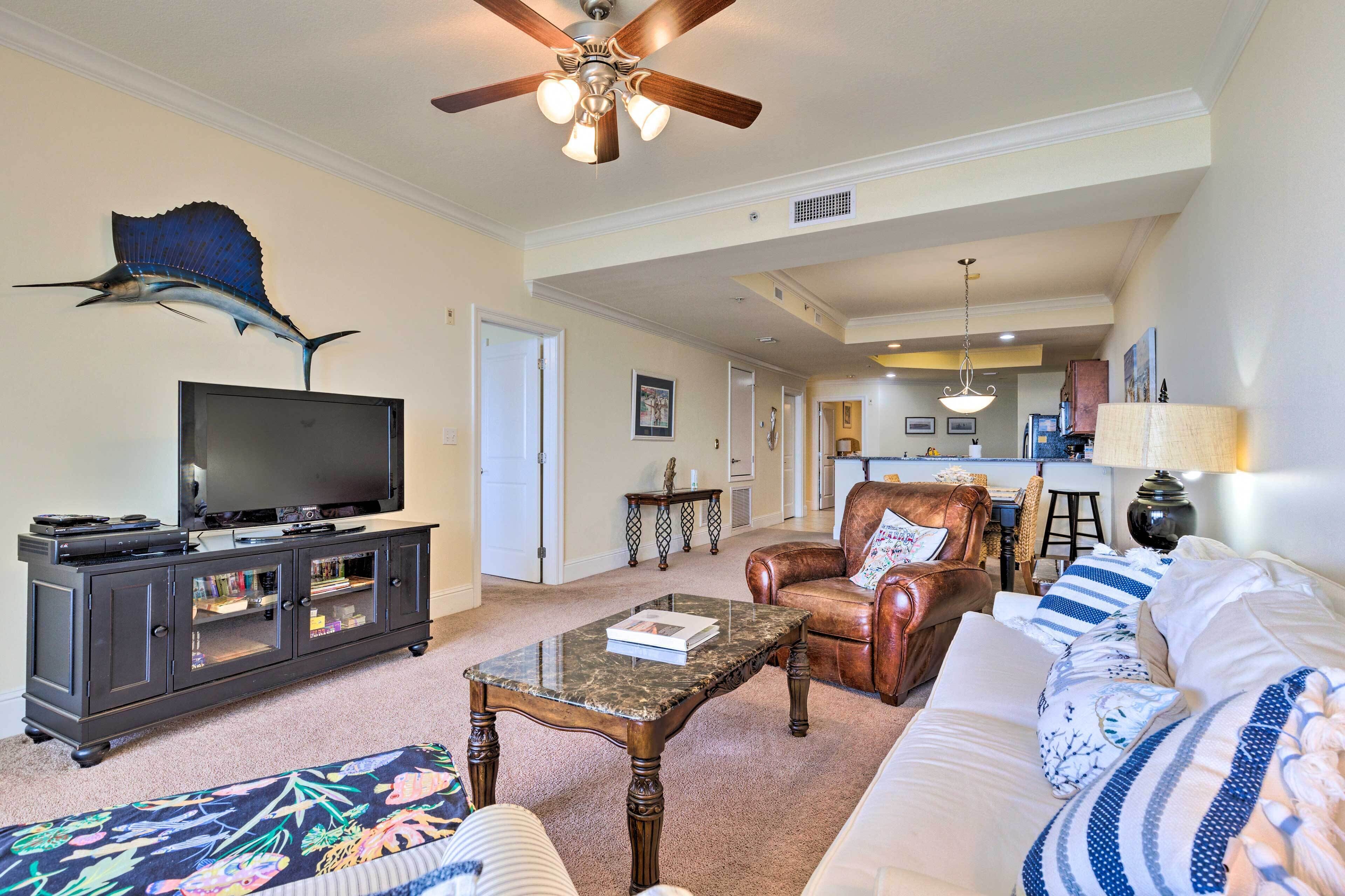 Family Condo: Resort Pool Access & Ocean View
