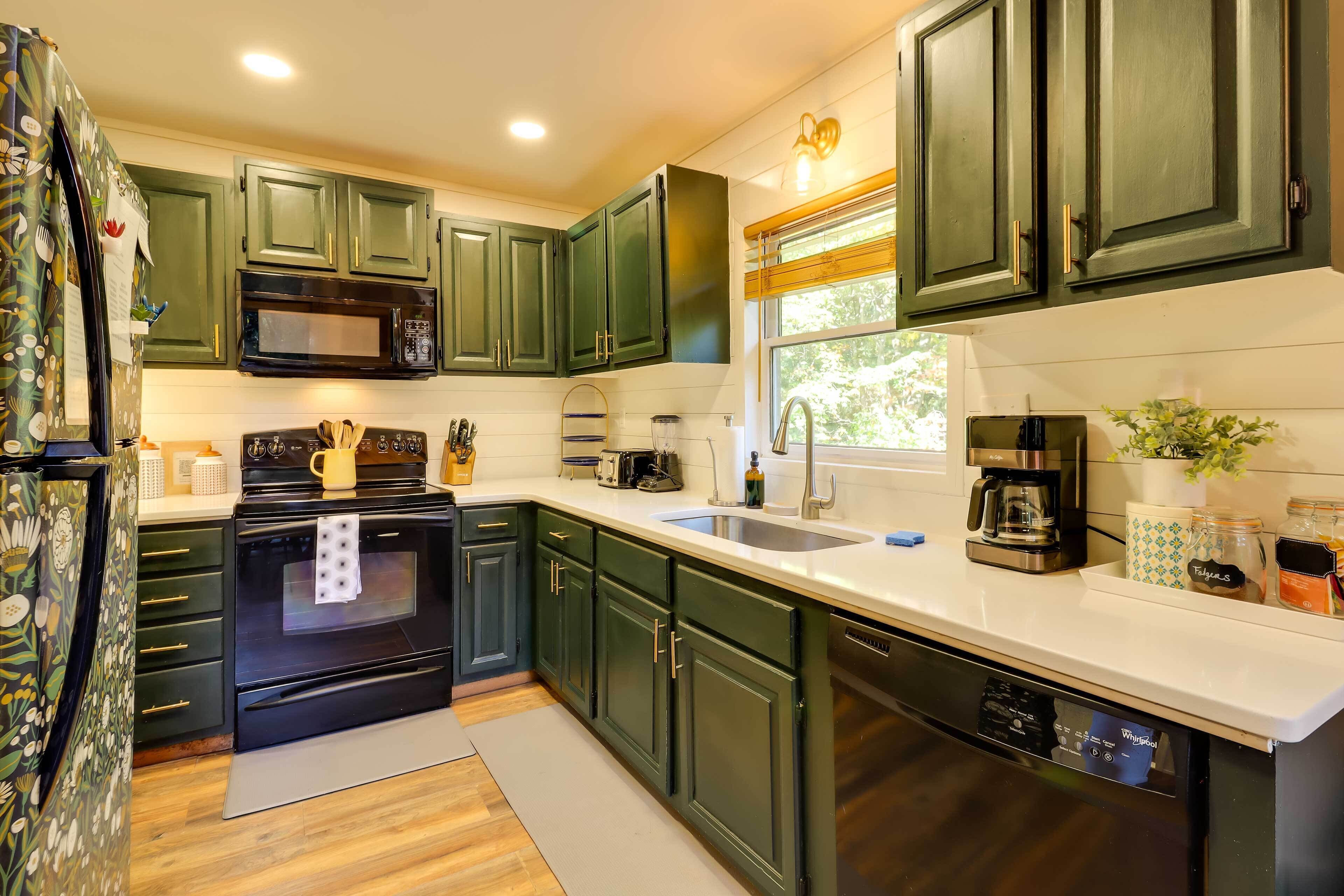 House (5 Bedrooms) | Interior