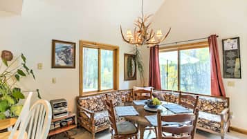 House (1 Bedroom) | Interior
