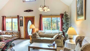 House (1 Bedroom) | Interior