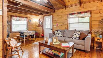 House (1 Bedroom) | Interior