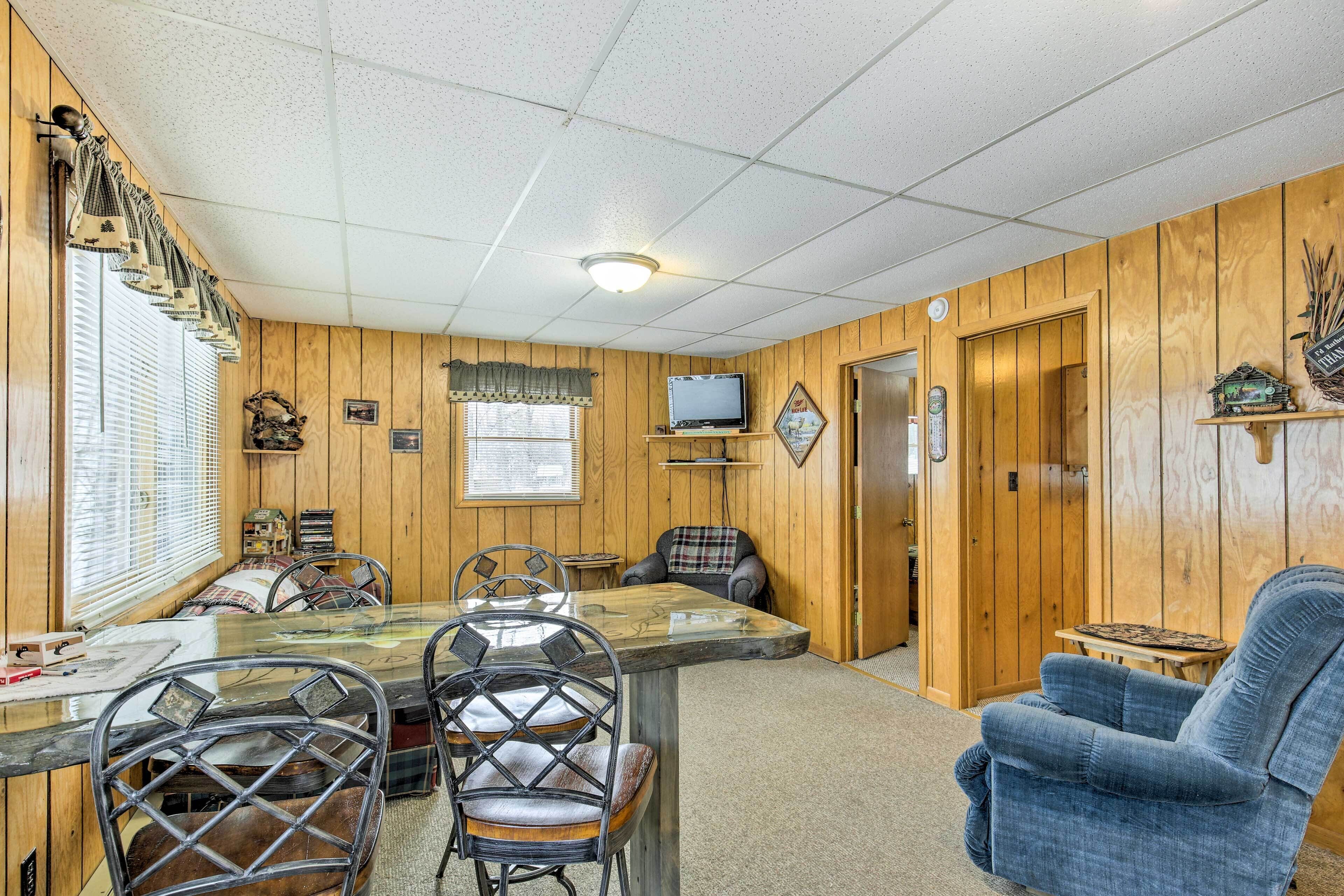Tranquil Marenisco Cabin on Lake Gogebic!