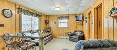 House (3 Bedrooms) | Front of property