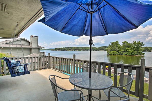 Interior - Balcony & Lake Access: Hot Springs Getaway! (Hot Springs)