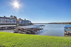 Apartment (3 Bedrooms) | Interior - Condo With Lakefront Patio & Community Perks! (Osage Beach)