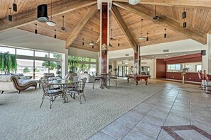Apartment (3 Bedrooms) | Interior - Lakefront Patio, Pool Access! Lands End Condo (Osage Beach)