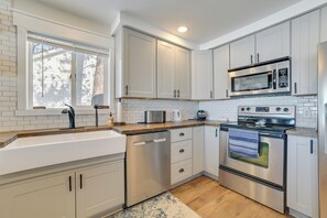 Cottage (3 Bedrooms) | Interior