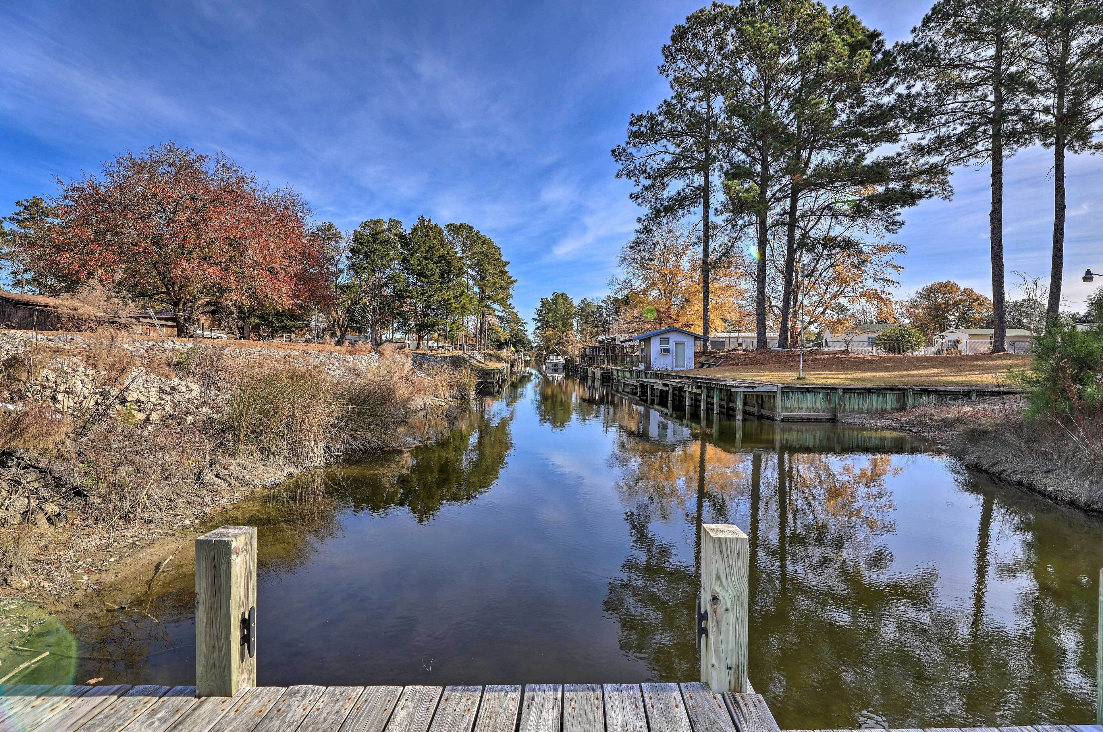 Pet-friendly Cabin w/ Dock: Fish & Explore!