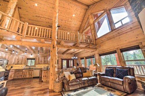 Luxe Island Park Cabin w/ National Forest Views!