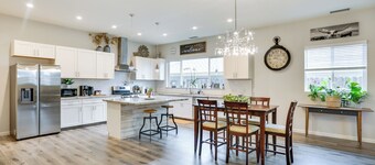 Stunning Clovis Home ~ 1 Mile to Old Town!