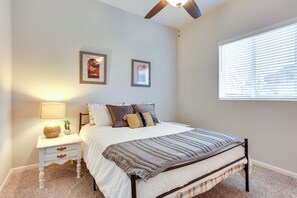 House (3 Bedrooms) | Interior - Stunning Clovis Home ~ 1 Mile to Old Town! (Clovis)