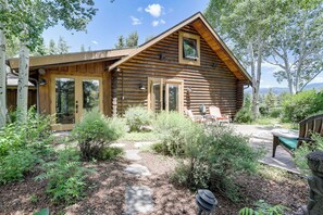 Interior - Snowmass Home w/ Hot Tub, Fireplace, & Mtn Views! (Snowmass)