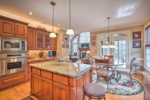 Talo (5 Bedrooms) | Sisätilat