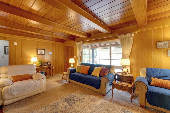 House (3 Bedrooms) | Interior - Game Room & Patio: Charming Jackson Retreat! (Jackson)