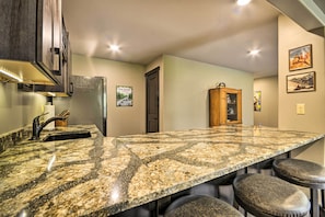 Talo (4 Bedrooms) | Sisätilat