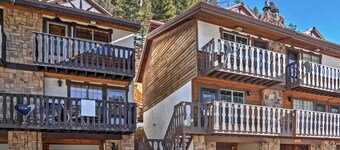 Red River Home w/ 2 Balconies - 1 Block to Main St