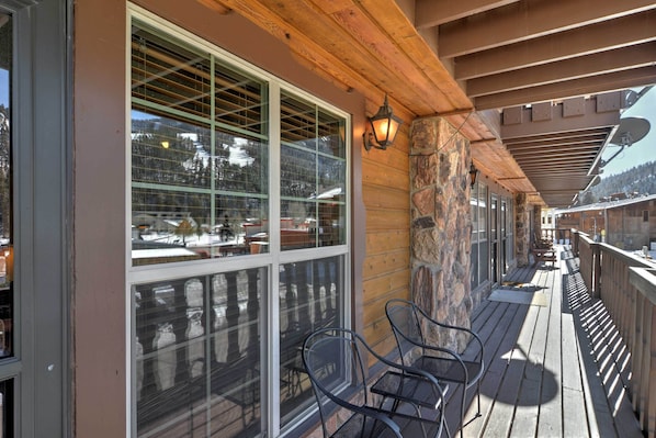 Interior - Red River Home w/ 2 Balconies - 1 Block to Main St (Red River)