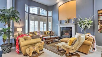 House (5 Bedrooms) | Interior