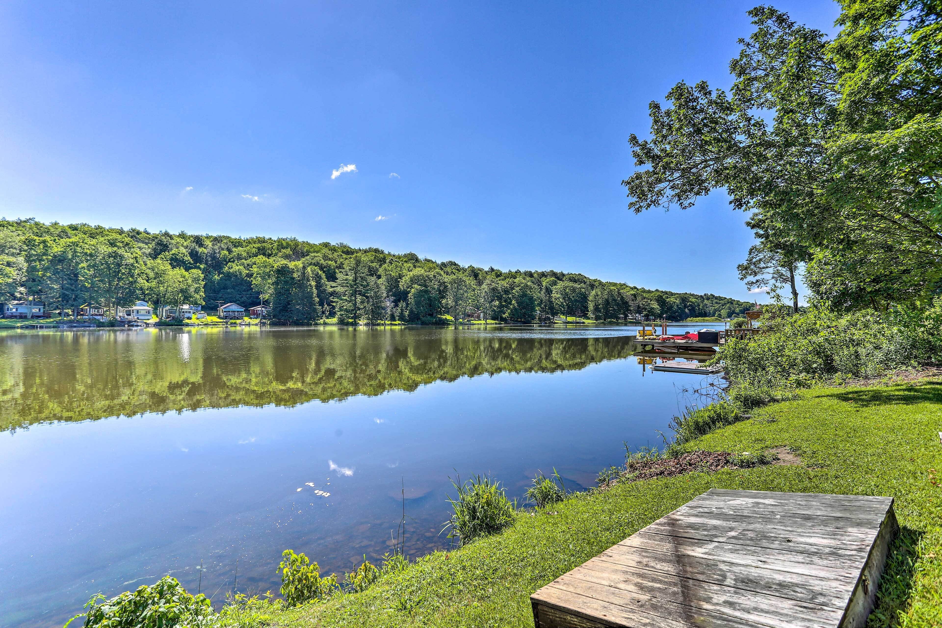 Lovely Waterfront Chalet w/ Grill: Ski & Fish!