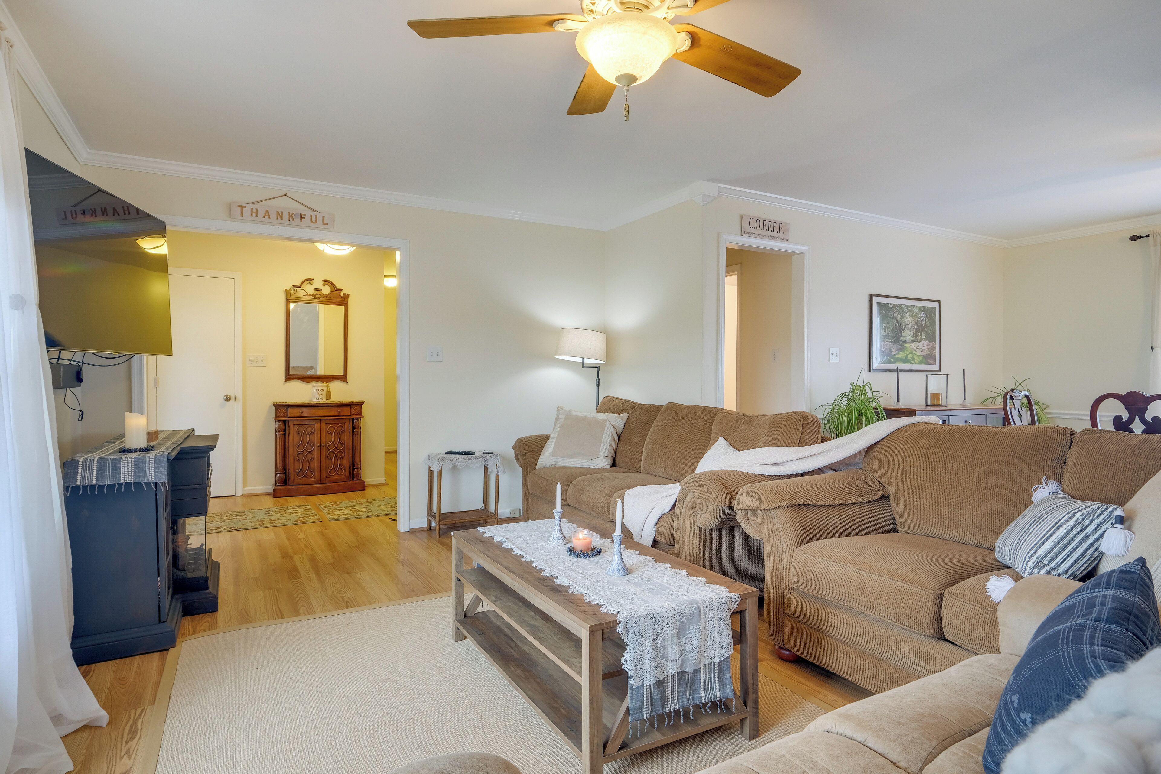 House (3 Bedrooms) | Interior