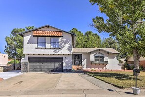 House (4 Bedrooms) | Front of property