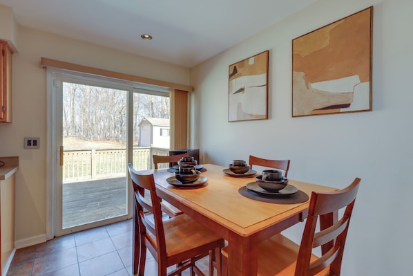 House (2 Bedrooms) | Interior