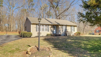 House (2 Bedrooms) | Front of property