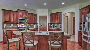 Microwave, oven, stovetop, dishwasher