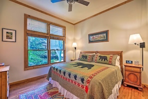 Interior - Family-friendly Burnsville Condo! Gated Community (Burnsville)