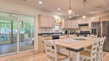 House (4 Bedrooms) | Bahagian dalam