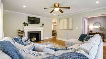 Rumah (2 Bedrooms) | Interior