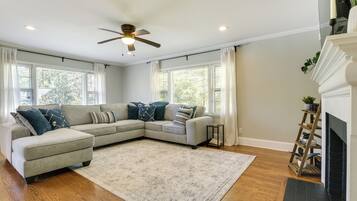 Rumah (2 Bedrooms) | Interior