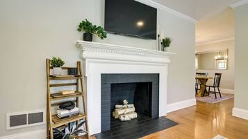 Rumah (2 Bedrooms) | Interior