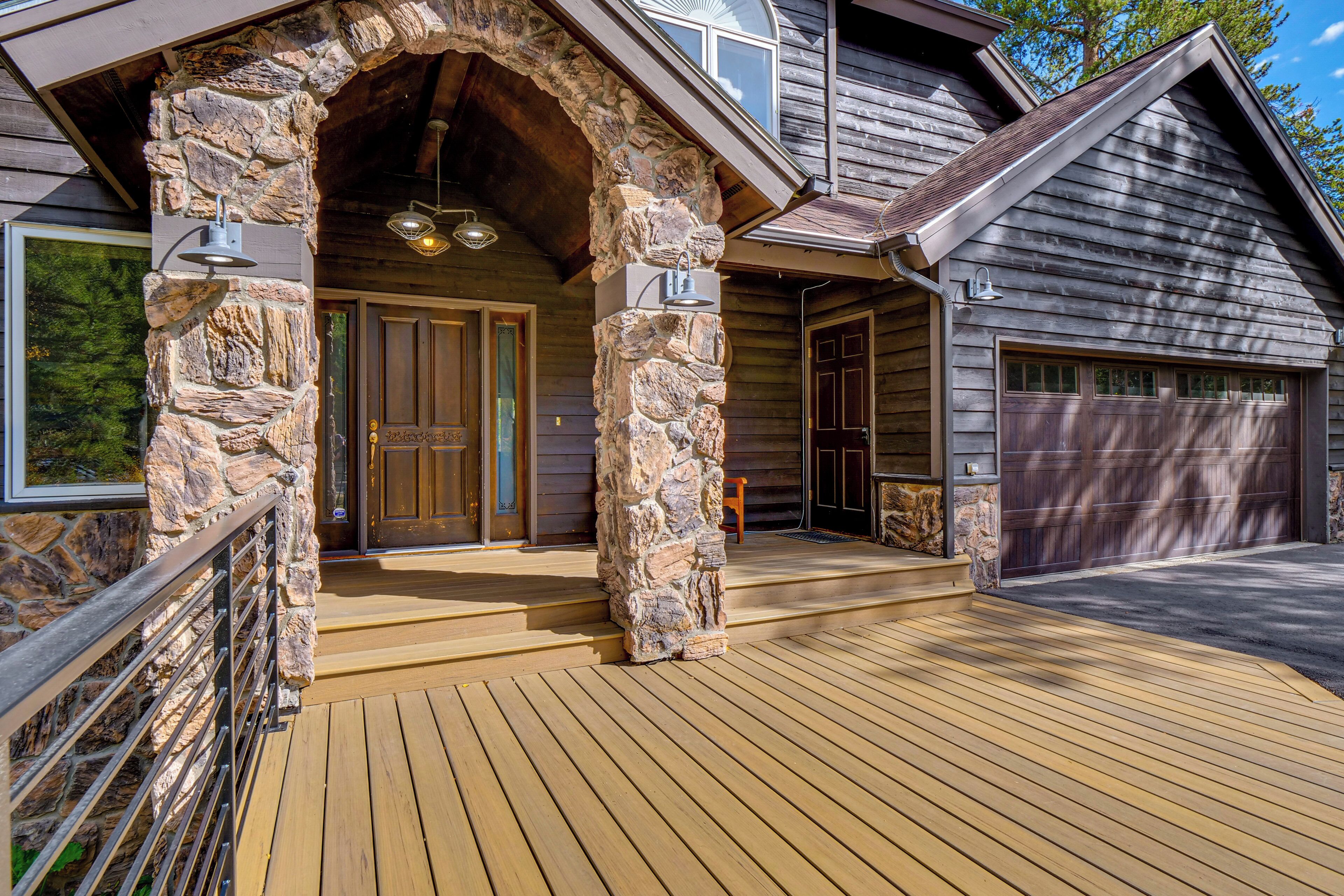 المنشأة من الداخل