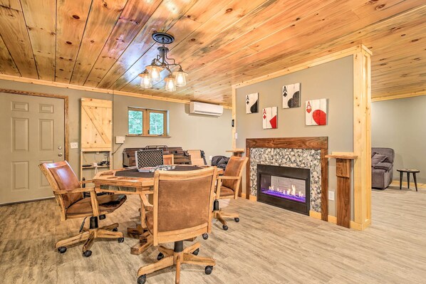 المنشأة من الداخل